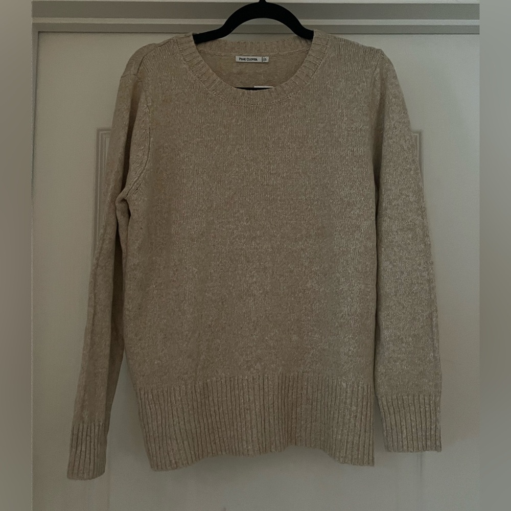 Pink Clover Kimika Ribbed Crew Neck Sweater - LP